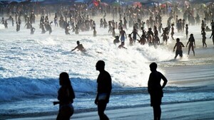 Más de 2.000 paraguayos salen por día del país rumbo a las playas del Brasil