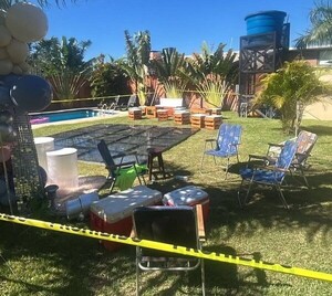 Hombre de 62 años muere electrocutado al subir a pista iluminada durante el cumpleaños de su hija