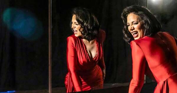 La Nación / Clara Franco celebra tres décadas de trayectoria con “Odelirá”