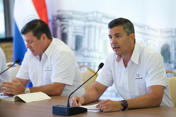 Ejecutivo promulga la ley que redefine la rectoría del transporte público