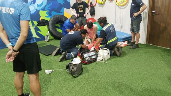 Popular / Doña omano de un patatus mientras se ejercitaba