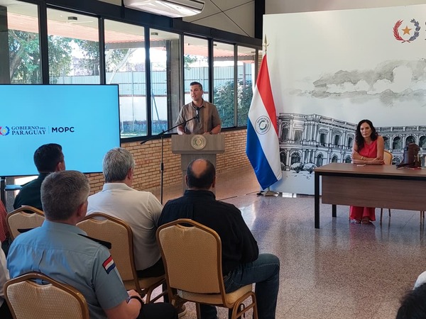 Peña promulga ley de reforma del transporte: «El Estado recupera la rectoría para saldar una deuda histórica»