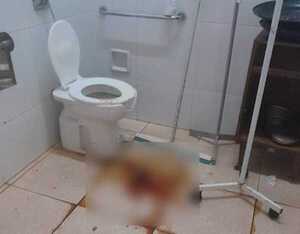 Popular / Rajan a licenciada tras parto en el baño de una mami en Franco