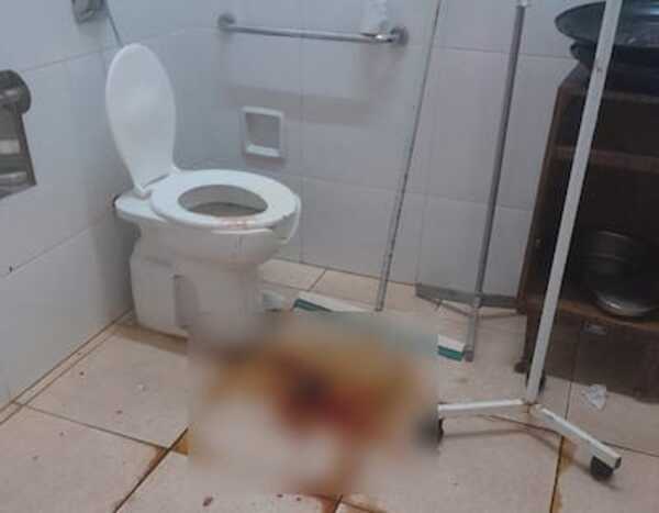 Popular / Rajan a licenciada tras parto en el baño de una mami en Franco