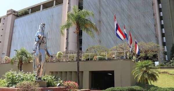 La Nación / BCP abre consulta pública para el reglamento del Programa de Operadores Primarios