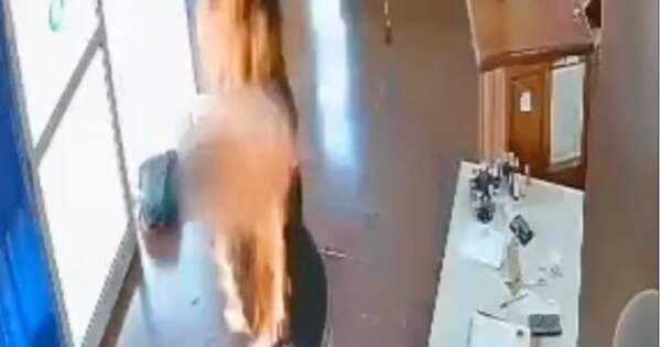 La Nación / Tragedia en comisaría de Misiones y advertencia clave: por qué no usar extintores sobre una persona en llamas