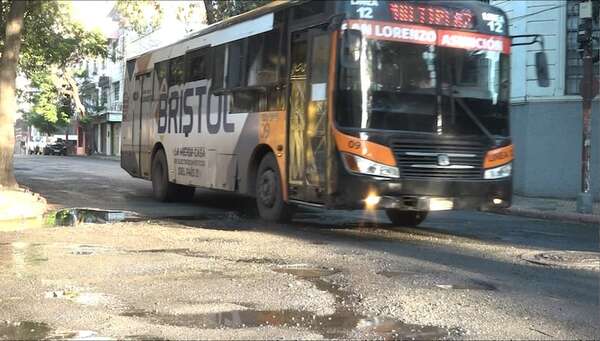 Peña promulga polémica ley de reforma del transporte público - Política - ABC Color