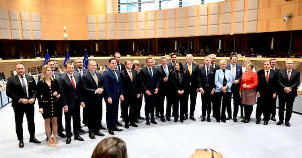 La Nación / La UE busca apoyos para firmar el acuerdo comercial con Mercosur