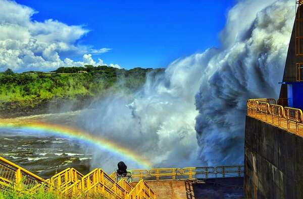 En 2025, Itaipú produjo 72,88 millones de MWh: 8,6% más - Economía - ABC Color