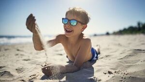 Radiación, cloro y calor: los principales enemigos de la salud ocular en verano