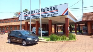 Le robaron su cartera mientras su tía estaba en quirófano del hospital