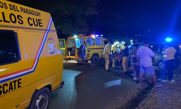 Choque frontal en Zeballos Cué deja una mujer herida