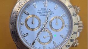 Cuando el chuchi se va al mar: Recuperan Rolex que una paraguaya perdió en Punta del Este