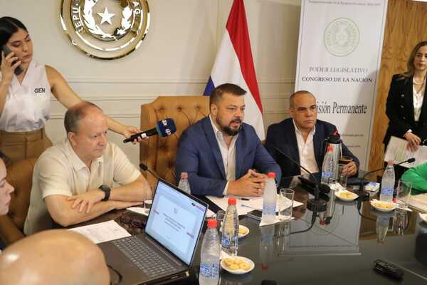 Reforma de la Caja Fiscal: Comisión Permanente volverá a convocar al ministro de Economía