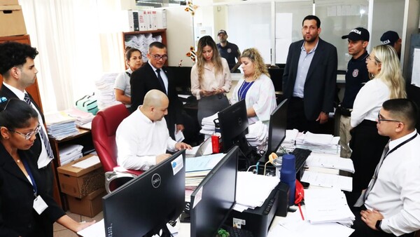 Cuestionan falta de investigación por asociación criminal en caso de pagarés