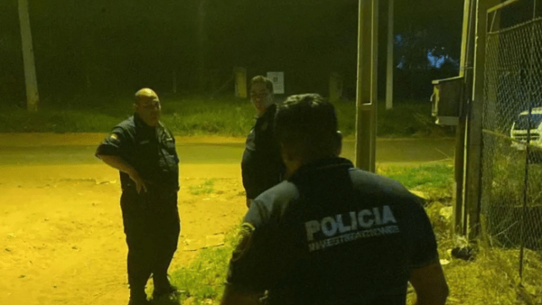Un hombre recibe tres balazos y apuntan a un presunto ajuste de cuentas - Noticiero Paraguay