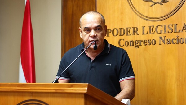 Jubilación vip: Bachi se vuelca por proyecto de Diputados que eleva a 65 años la edad para jubilarse