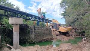 Pobladores de Pindoty siguen aguardando instalación de filtro de aguas residuales prometida por Essap en Coronel Oviedo - Nacionales - ABC Color