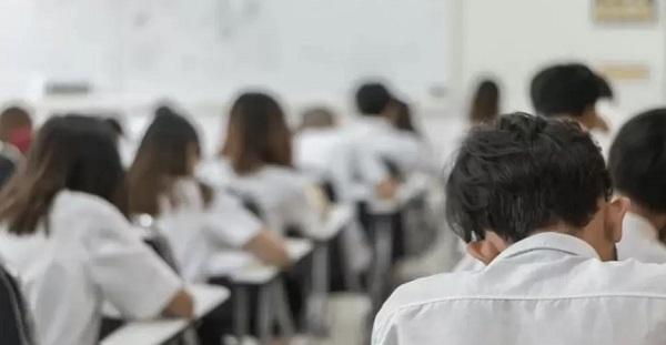 Estiman migración del 10% de alumnos al sistema público