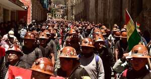 Diario HOY | Sindicatos bolivianos intensifican bloqueos en rechazo a medidas económicas