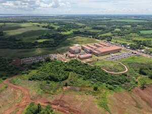 El “Gran Hospital del Sur” marca una red de modernos centros asistenciales - La Tribuna