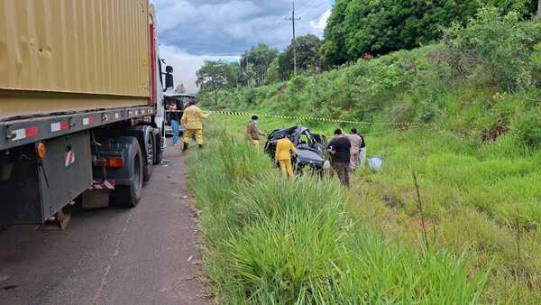 Madre e hijo fallecen tras accidente por baches sobre la ruta PY08 en San Pedro