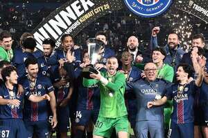 El PSG estrena el 2026 levantando la Supercopa de Francia - Fútbol Internacional - ABC Color