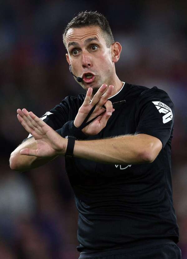 Exárbitro es sentenciado a nueve meses de prisión - Fútbol Internacional - ABC Color