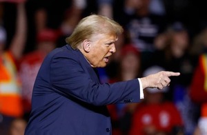 Trump anuncia ataques a cárteles que «controlan» México