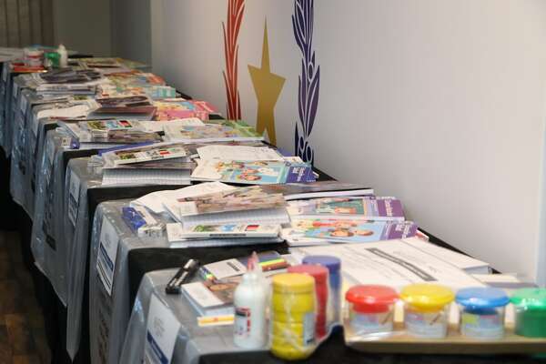 Distribución de kits escolares inicia hoy en Alto Paraguay