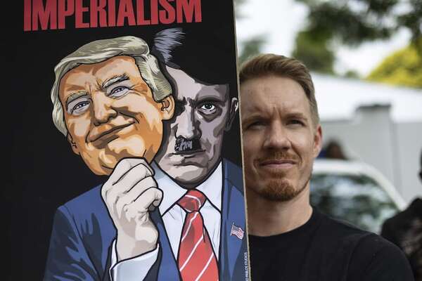 Trump dice que ha cancelado una nueva oleada de ataques en Venezuela por su colaboración - Mundo - ABC Color