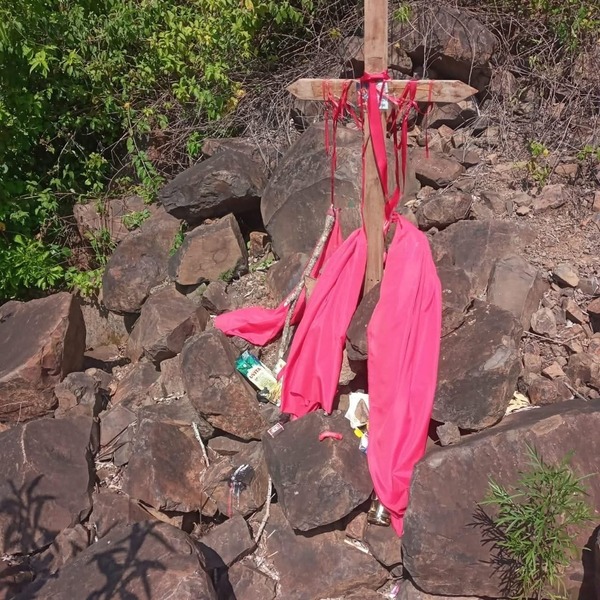 Popular / Cruz apareció en Bella Vista Puerto y armó guarará: ¡Aseguran que son rituales de posesión!