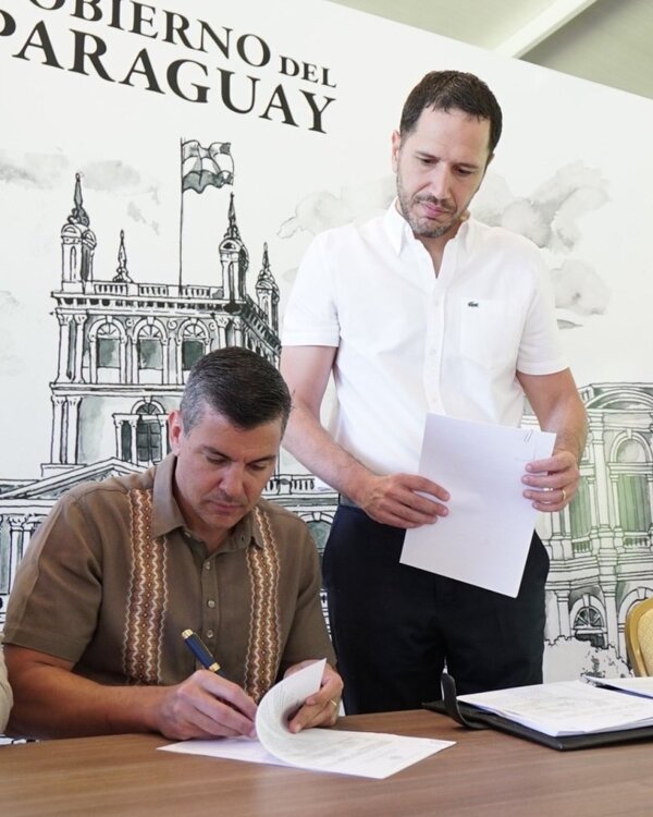 Peña firmó el decreto que reglamenta sumarios administrativos para fortalecer la transparencia y el debido proceso