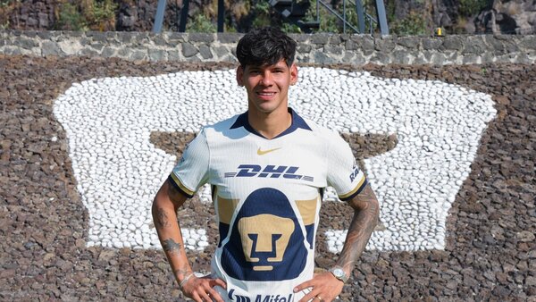Robert Morales es presentado en Pumas