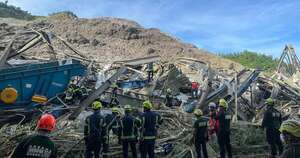 La Nación / Colapso de vertedero en Filipinas deja un muerto y 38 desaparecidos