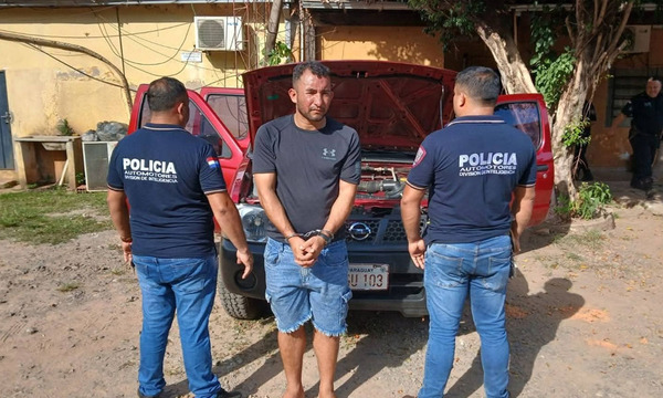 Coronel Oviedo: Detienen a militar tras persecución y recuperan camioneta hurtada en Asunción - OviedoPress