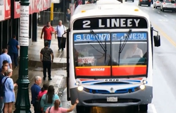 Cuestionan a Peña por usar IA en video oficial de transporte