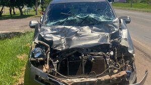 Una mesa de madera en la ruta provocó choque de vehículos en Villarrica