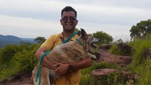 Perrita quedó atrapada una semana en la cima del Cerro Yaguarón y fue rescatada por bomberos