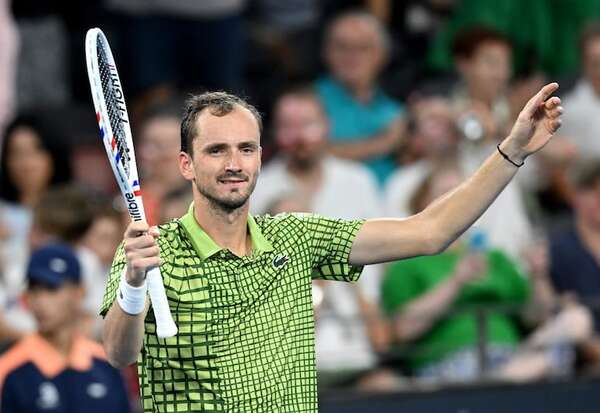 Tres estadounidenses y Medvedev, en carrera por el título - Tenis - ABC Color