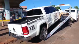 Patrullera policial protagoniza choque contra una camioneta en la línea internacional de PJC
