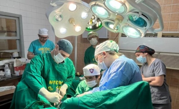 Realizan cirugía por embarazo ectópico en el Hospital Regional