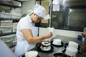 Servicios y sector primario lideran el dinamismo de la economía