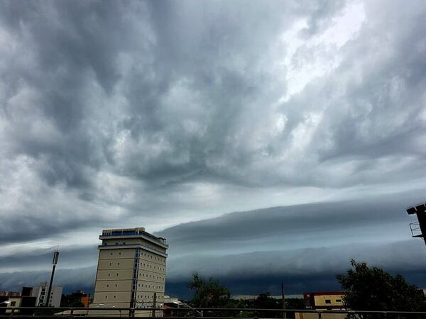 Meteorología anuncia lluvias y tormentas en 13 departamentos  - Clima - ABC Color