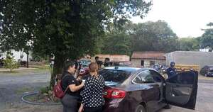 La Nación / Imputan a un hombre tras hallar cocaína en un vehículo durante control policial