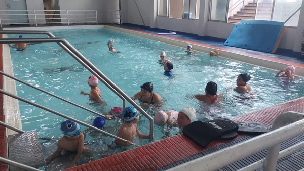 Natación en verano: Salud, seguridad y sus beneficios