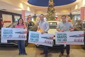 Pinedo Shopping entregó tres camionetas SUV 0 km - Empresariales - ABC Color