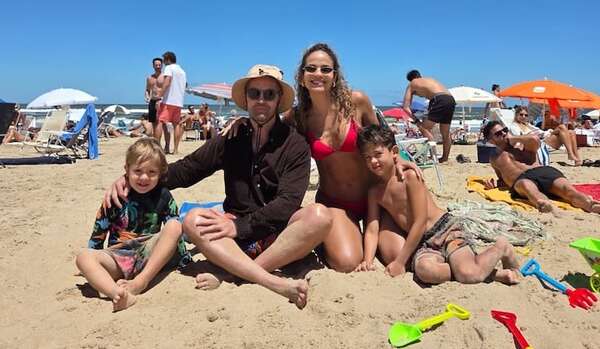 “Chirola” Ruiz Díaz y sus vacaciones a pura familia en Punta del Este - Gente - ABC Color