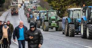 La Nación / Agricultores irlandeses protestan contra el acuerdo UE-Mercosur