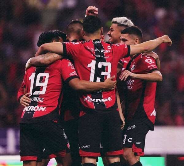 Diego González, la figura del Atlas en el estreno del Clausura en México - Fútbol Internacional - ABC Color